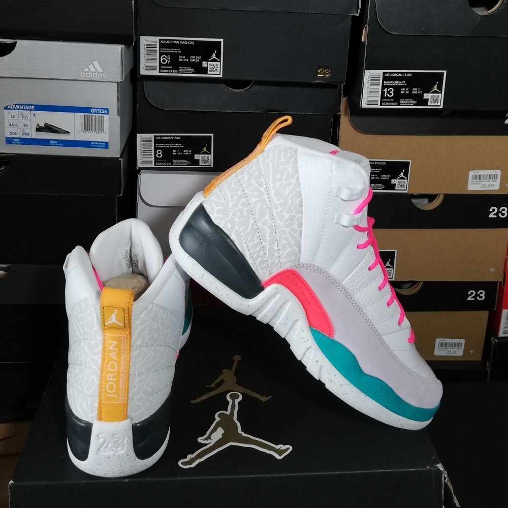 AIR JORDAN 12 RETRO "MULTICOLOR" WOMEN'S US SIZE 7.5 BRAND NEW IN BOX